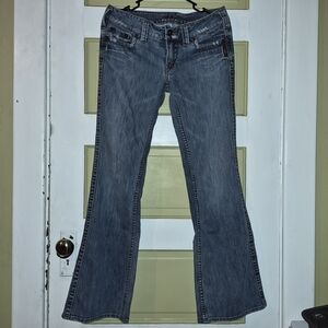 Silver Brand. Low Rise Qomen’s Flared Jeans